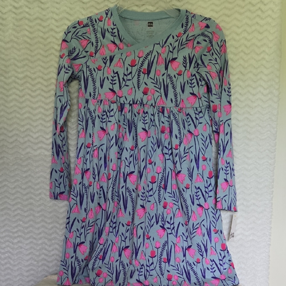 NWT Girls Tea Collection Pastel Knit Fabric Long Sleeve Dress